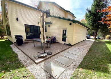 1155 Country Place Dr, Tobyhanna, PA 18466 - photo 4