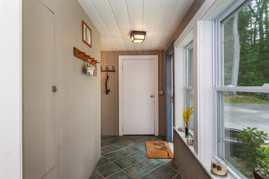 11 Coolidge Ave, Concord, NH 03301 - photo 3