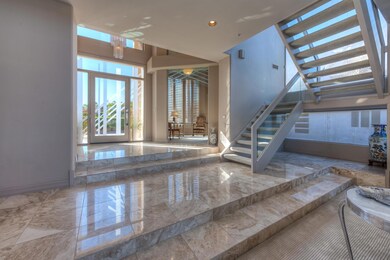 004_Foyer