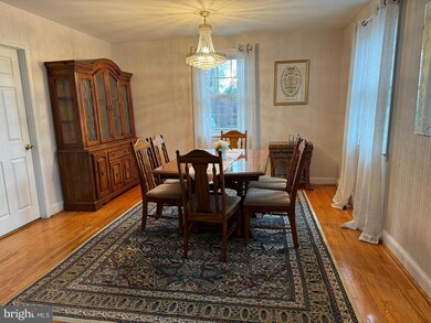 2605 Radcliffe Rd, Broomall, PA 19008 - photo 6