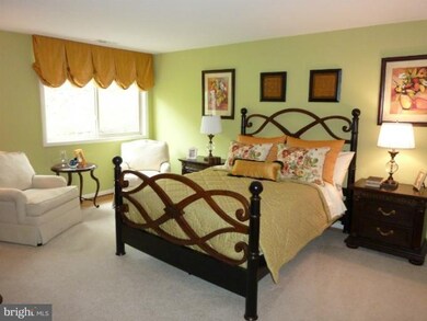 23 Ruxview Ct unit 301, Towson, MD 21204 - photo 5