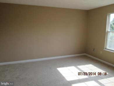 1541 Saint Lawrence Ct, Frederick, MD 21701 - photo 4