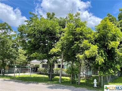 302 Comal St, San Marcos, TX 78666 - photo 6