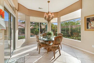 78613 Moonstone Ln Kitchen Nook