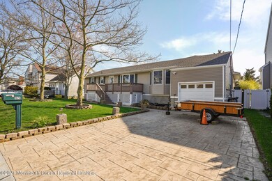 003-photo-front-view-9153445