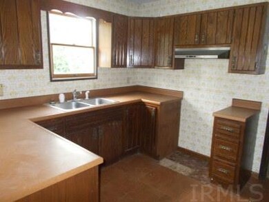 11614 Harper Rd, New Haven, IN 46774 - photo 2