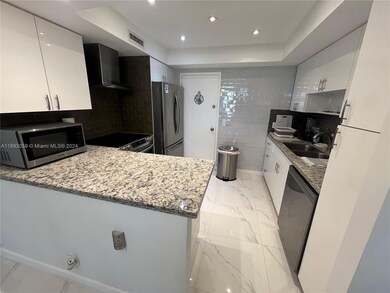 The Alexander Tower unit 1510, Hollywood, FL 33019 - photo 2