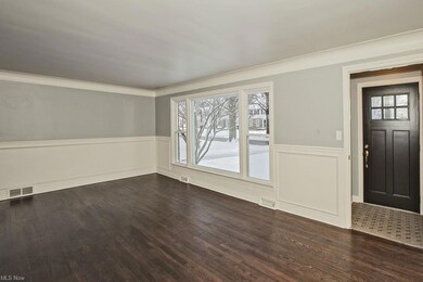 Enter in the spacious living room and immediately 