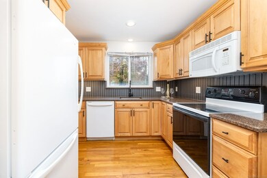 43 Arnold Way, West Hartford, CT 06119 - photo 7