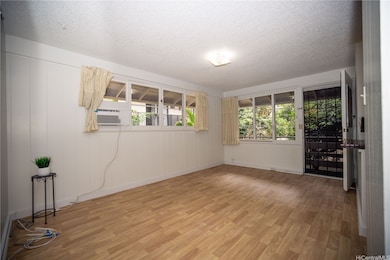 423 Kaiolu St unit 207, Honolulu, HI 96815 - photo 3