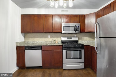 240 W Girard Ave unit 3, Philadelphia, PA 19123 - photo 4