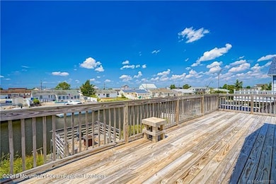 9 N Forecastle Dr, Little Egg Harbor Township, NJ 08087 - photo 4