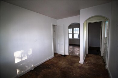 212 S Brooks St, Columbus, IN 47201 - photo 5