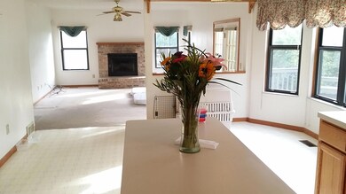 Kitchen, Eat-in Space Family Room