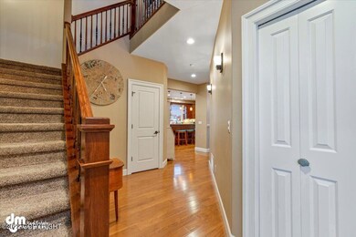 04-Hallway_KC_07578