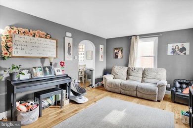 510 Dorchester Ave, Reading, PA 19609 - photo 6