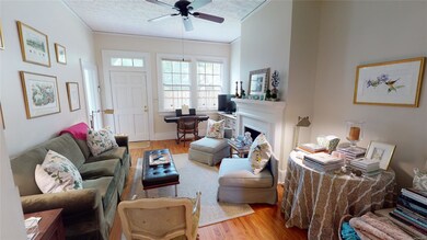 Large Living room with with fantastic light and fi