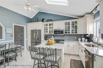 38 Tyndale St, Staten Island, NY 10312 - photo 6