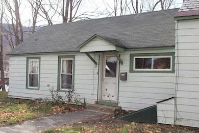 34 Water St unit 36, Shelburne Falls, MA 01370 - photo 3