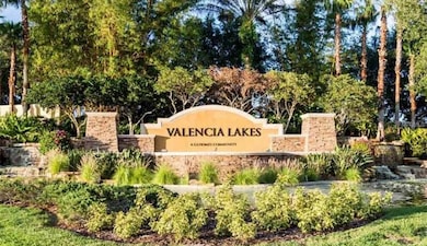 COMMUNITY BOASTS 43 LAKES & LUSH LANDSCAPING