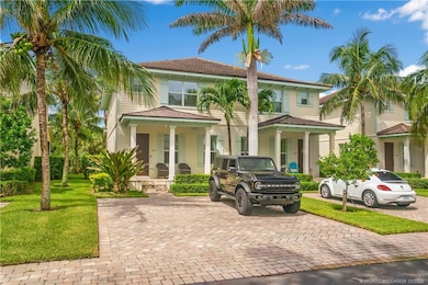 Only 14 homes in the community!