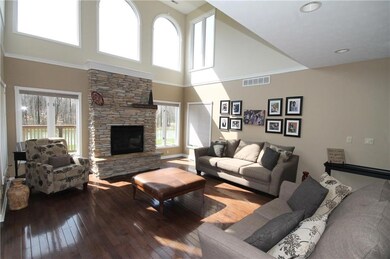 8831 S 550 W, Columbus, IN 47201 - photo 3