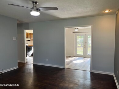 2512 Country Club Rd, Jacksonville, NC 28546 - photo 6