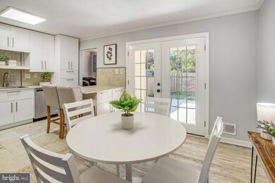 2944 Wetherburn Ct, Woodbridge, VA 22191 - photo 4