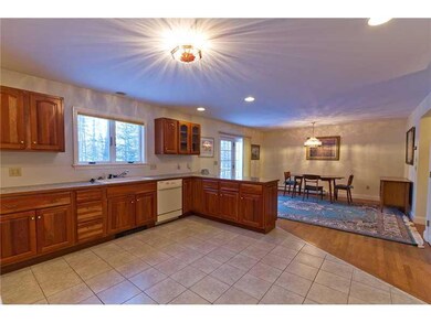 30 Stonehurst Dr, Camden, ME 04843 - photo 4