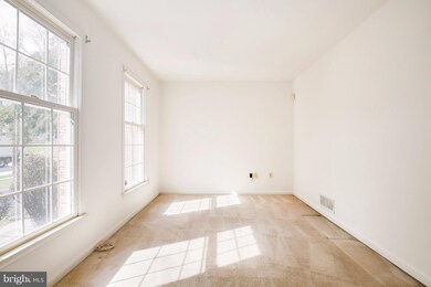 7705 Sandstone Ct, Ellicott City, MD 21043 - photo 5