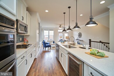 3691 Ambrose Hills Rd, Falls Church, VA 22041 - photo 6