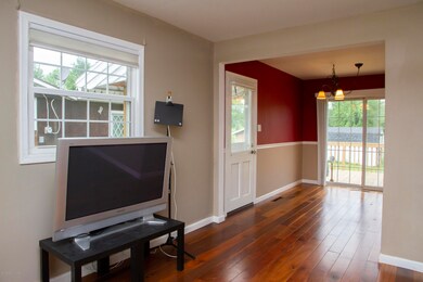 318 Roosevelt St, Exeter, PA 18643 - photo 5