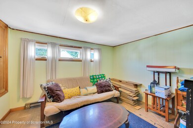 27 Hillman St, Wilkes Barre, PA 18705 - photo 4