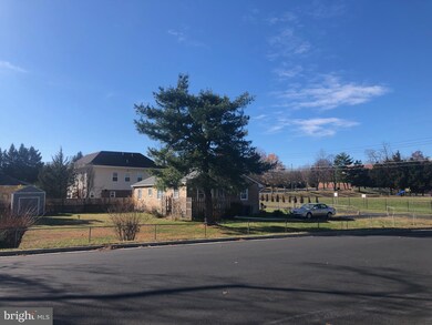 3303 Magnolia Ave, Falls Church, VA 22041 - photo 7