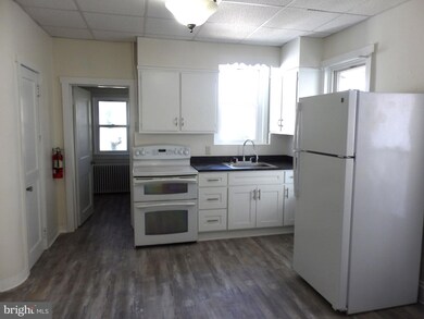 631 W Broad St unit 1, Quakertown, PA 18951 - photo 5