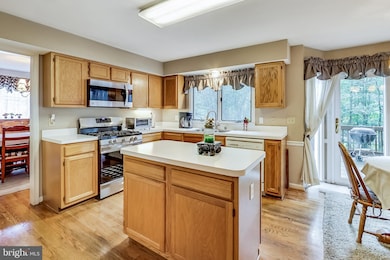 3537 Forest Haven Dr, Laurel, MD 20724 - photo 7