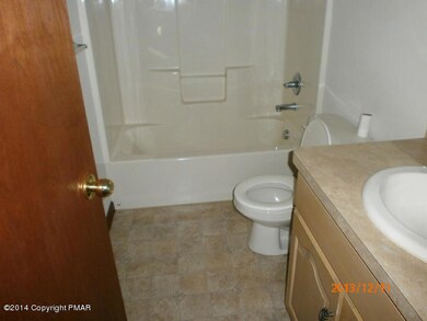 213 Dryden Rd, Stroudsburg, PA 18360 - photo 7