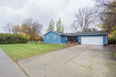 521 37th Ave S, Moorhead, MN 56560 - photo 3