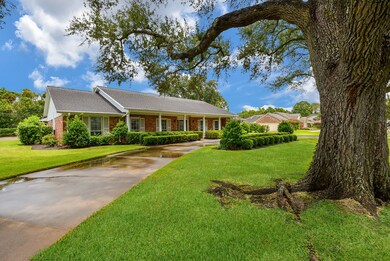 606 Foster Dr, Richmond, TX 77469 - photo 2