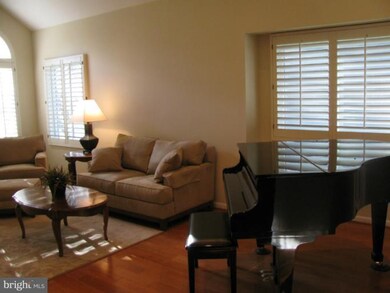 10820 Bird Song Pass, Columbia, MD 21044 - photo 3