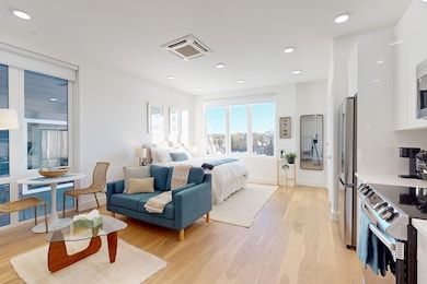 38 Hichborn St unit 402, Boston, MA 02135 - photo 2