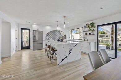 Kitchen stage