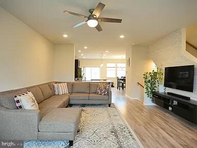 19 Zinnia Ct, Mount Laurel, NJ 08054 - photo 2