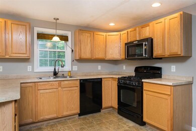 12 Beauview St, Rochester, NH 03867 - photo 7