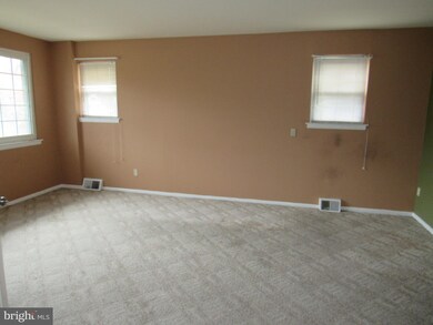 618 W Providence Rd, Aldan, PA 19018 - photo 5