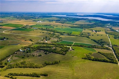 1230 E 100 Rd, Berryton, KS 66409 - photo 4