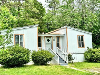 3834 Old Lexington Rd, Asheboro, NC 27205 - photo 2