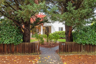 Main House Private Front Yard
