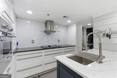 2855 Peachtree Rd NE unit 124, Atlanta, GA 30305 - photo 2