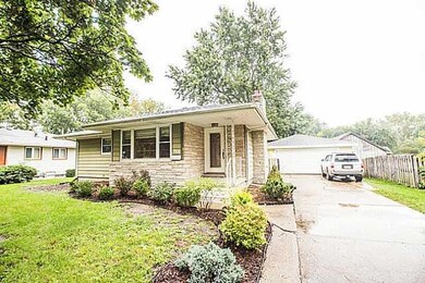 3319 E 29th St, Des Moines, IA 50317 - photo 2